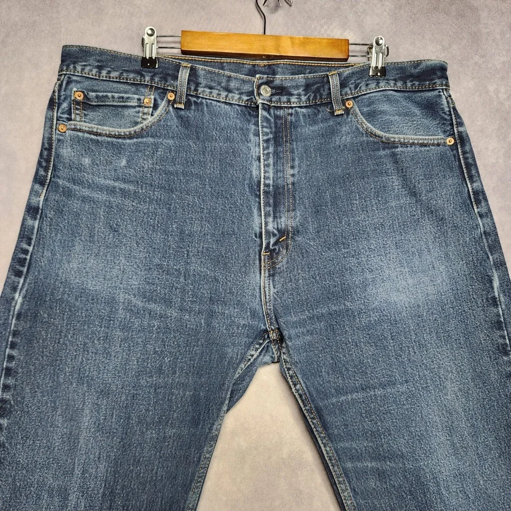 Levis 505 Regular Fit Jeans Mens 42x30 Medium Wash Blue Straight Leg‎ Pants